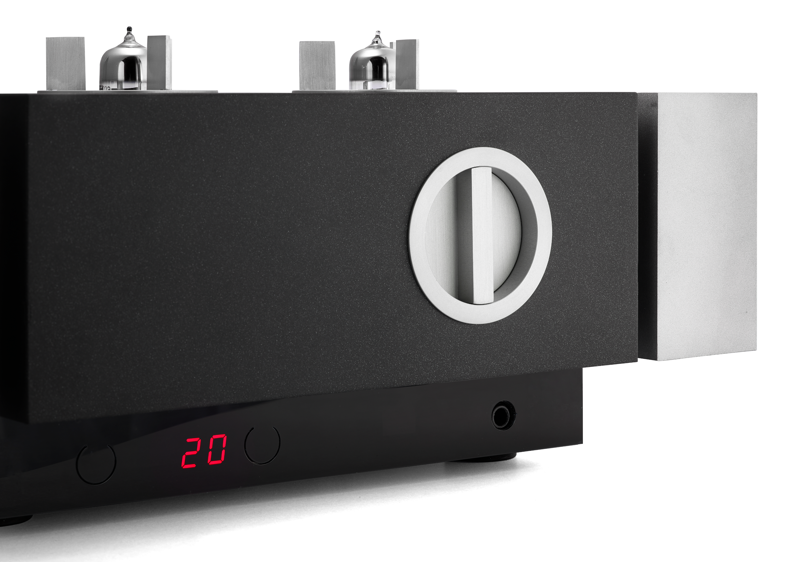 CR front detail_scaled