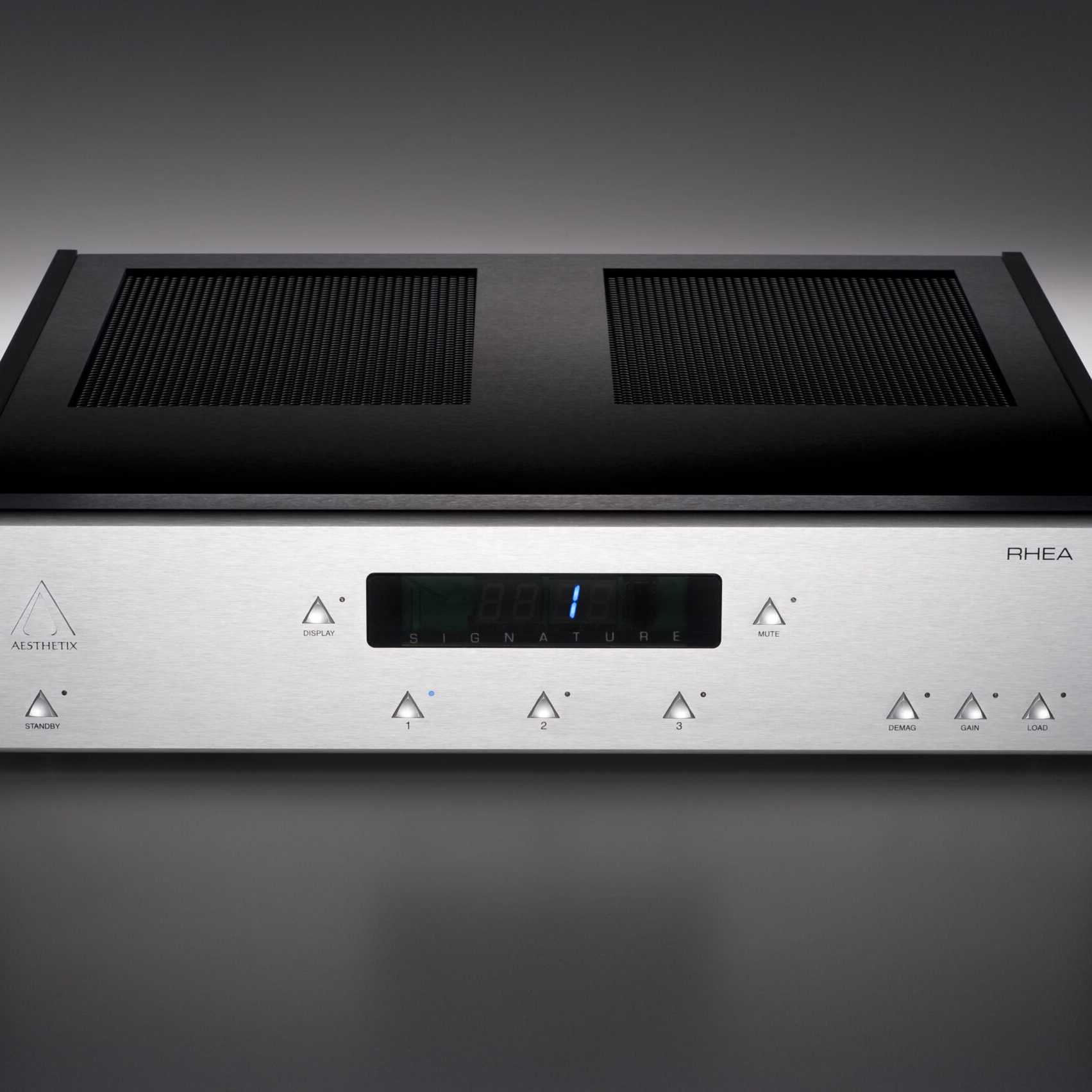 Aesthetix_Rhea2