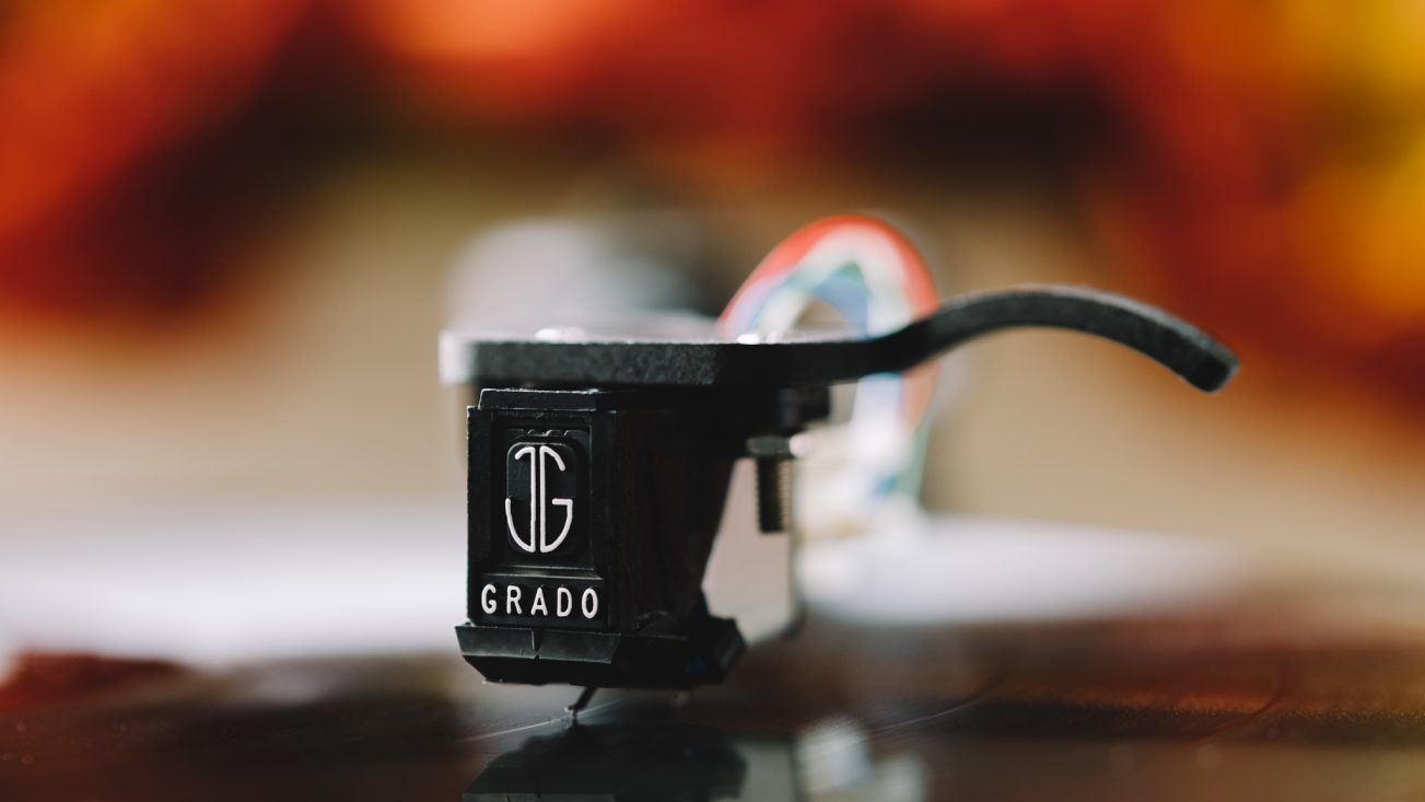grado, grado labs, grado headphones, sunset park, brooklyn, handmade, hand-built, brooklyn cartridge company, three generations of sound, phono cartridge, turntable, autumn, fall, leaves, orange, red, fuji xt2, xf56, f1.2, blue, green, red, black