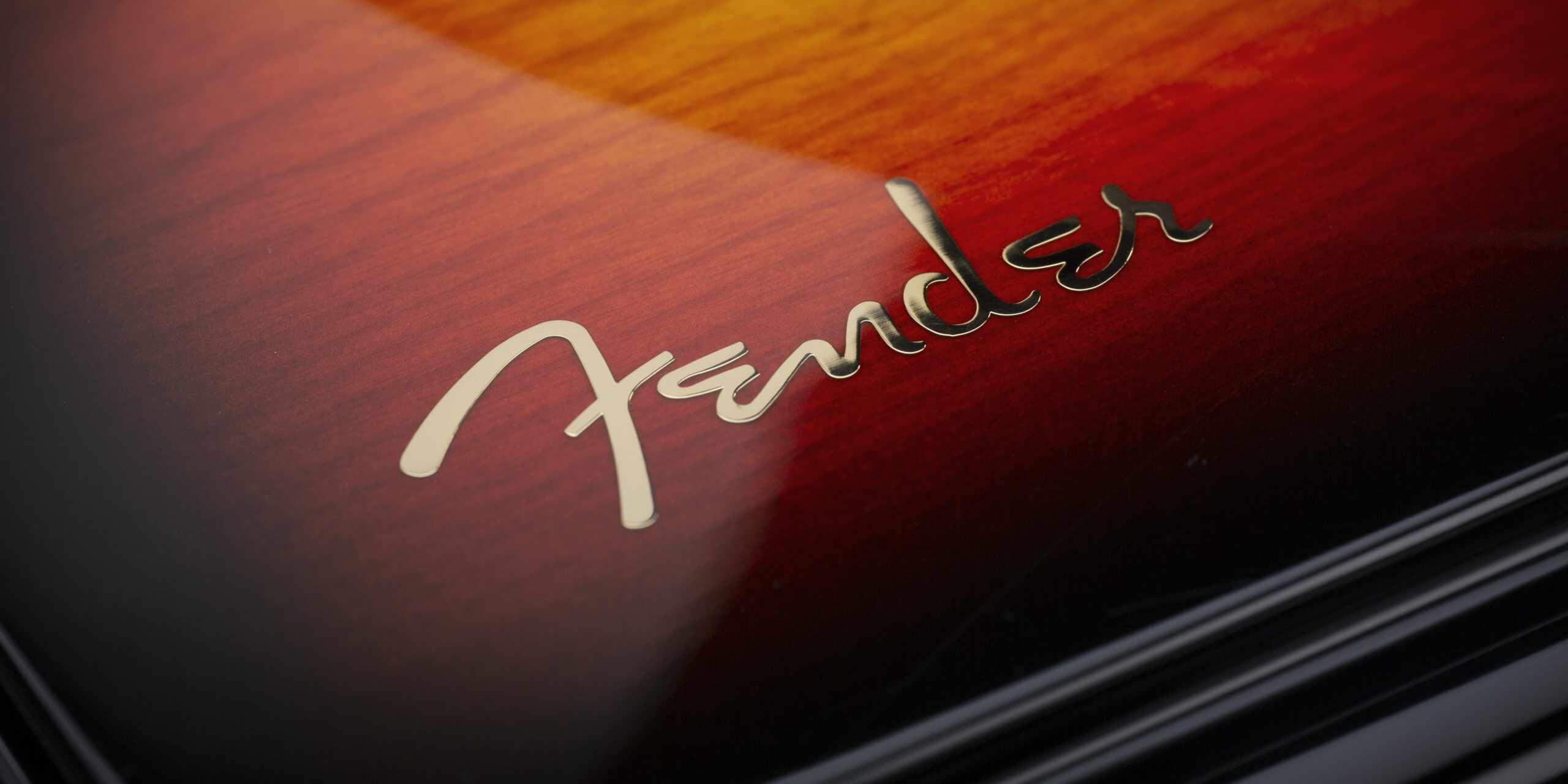 MoFi_Electronics_Fender_PrecisionDeck_Sunburst_Detail_Logo_2