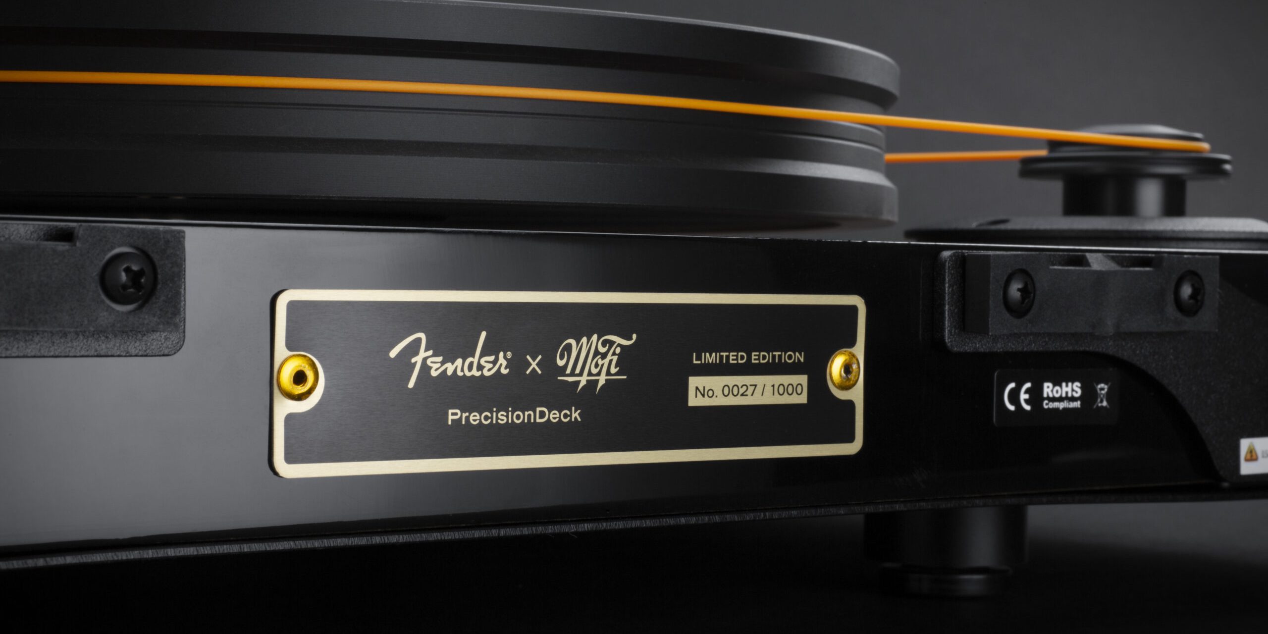 MoFi_Electronics_Fender_PrecisionDeck_Sunburst_Detail_Rear_Plate