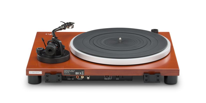 Music_Hall_MMF_1_5_Turntable_Back