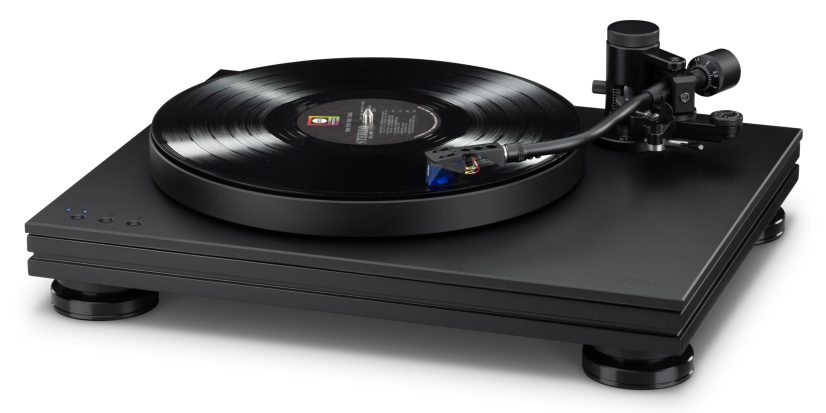 Music_Hall_Stealth_Turntable_Angle_Left