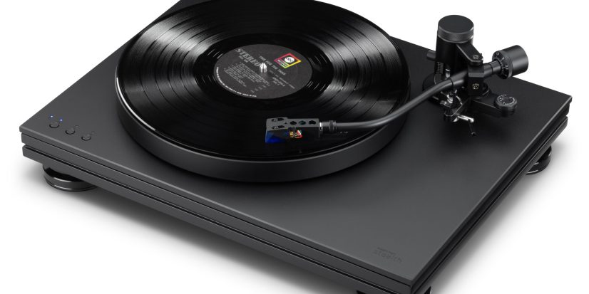 Music_Hall_Stealth_Turntable_Angle_Left_High